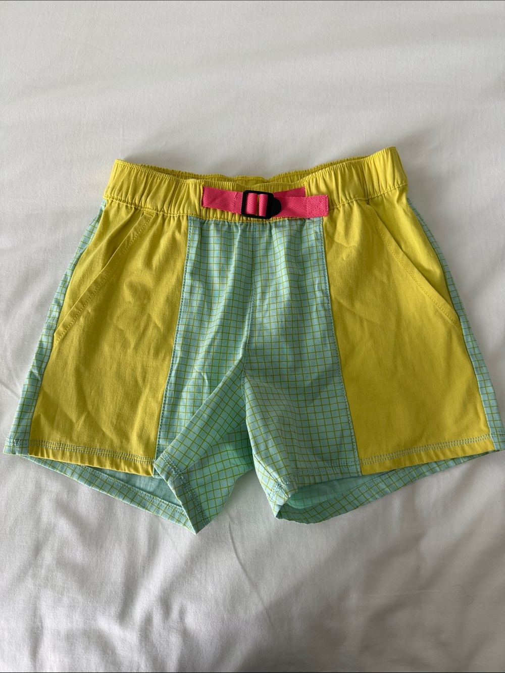 Hanna Andersson Colorblock Camp Shorts Kids 8 Yellow with Pink Buckle Unisex